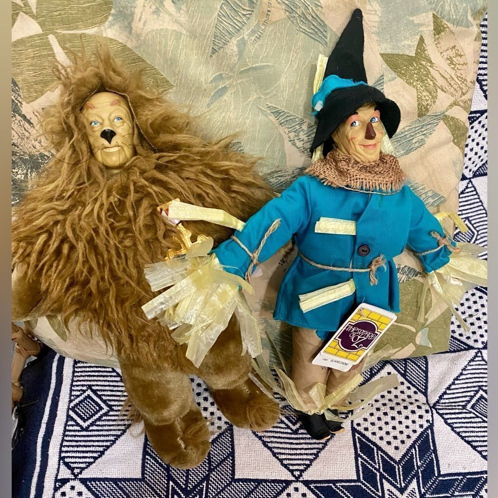 Fun collectable The Wizard of Oz dolls NWT